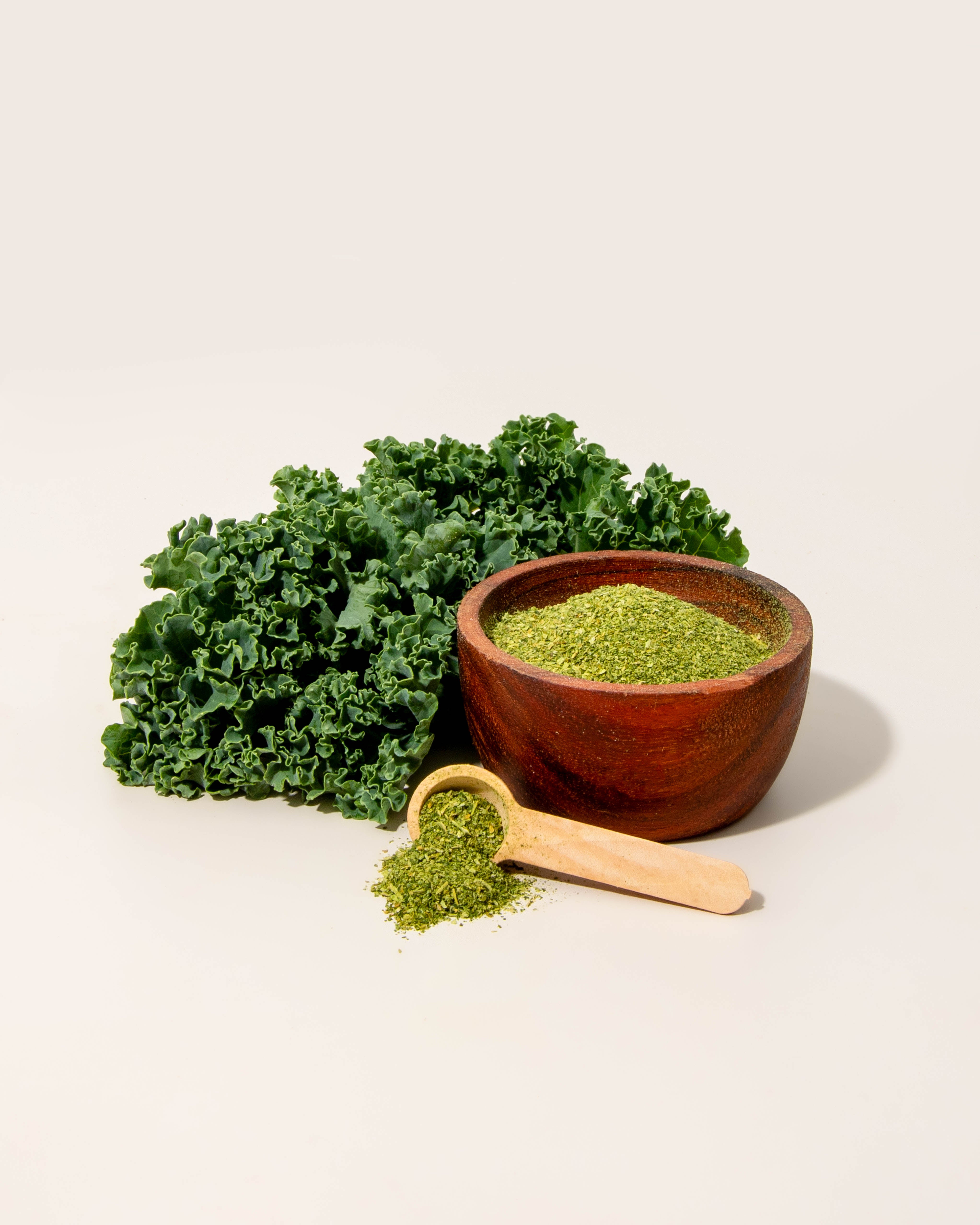 Freeze-dried kale powder for pets – raw, nutrient-rich green powder in a resealable bag by Pookie Pets